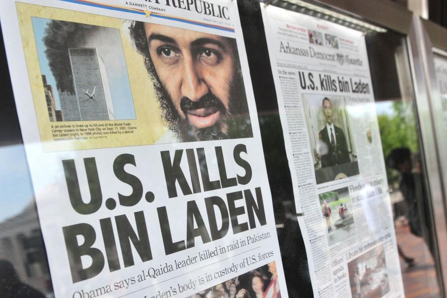 Front+pages+headlines+from+around+the+country+that+announce+the+death+of+Al-Qaida+terror+leader+Osama+bin+Laden+are+seen+in+front+of+the+Newseum+in+Washington+on+May+2%2C+2011.+++UPI%2FKevin+Dietsch