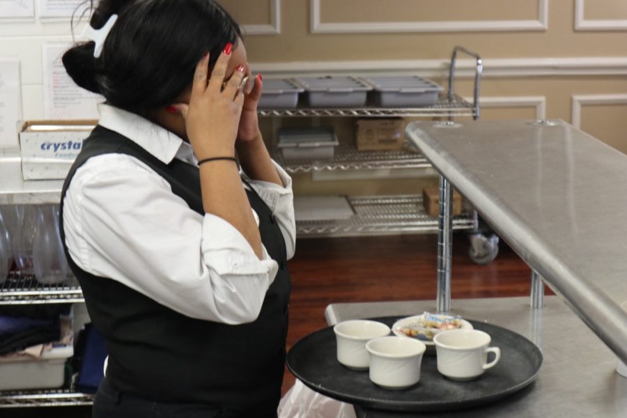 Emma Jean-Charles, senior, faces the everyday challenges of working in a restaurant. 