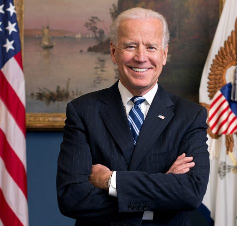 Official portrait of Vice President Joe Biden in his West Wing Office at the White House, Jan. 10, 2013.