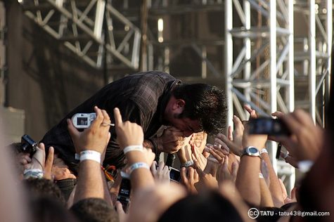 The Deftones, popular in the late 90s and early 00s, are one of many bands that are regaining popularity with todays teens. 