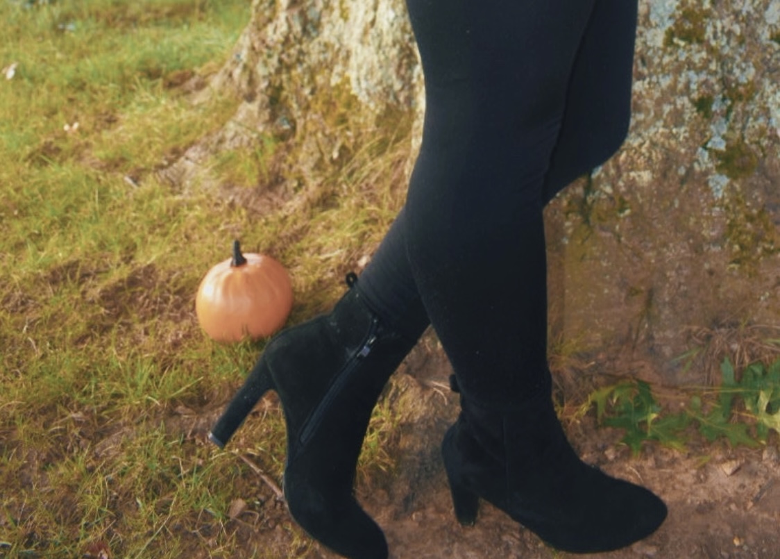 Black heeled boots.
In photo: Danae Martin-Johnson